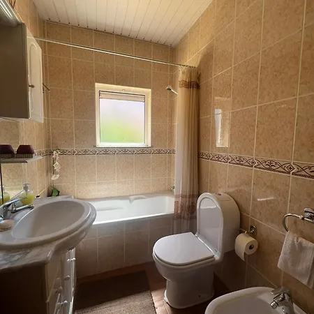 בית הארחה Familiar Do Januario Bilho