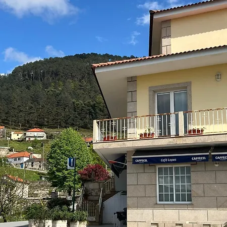 Familiar Do Januario בית הארחה 3*