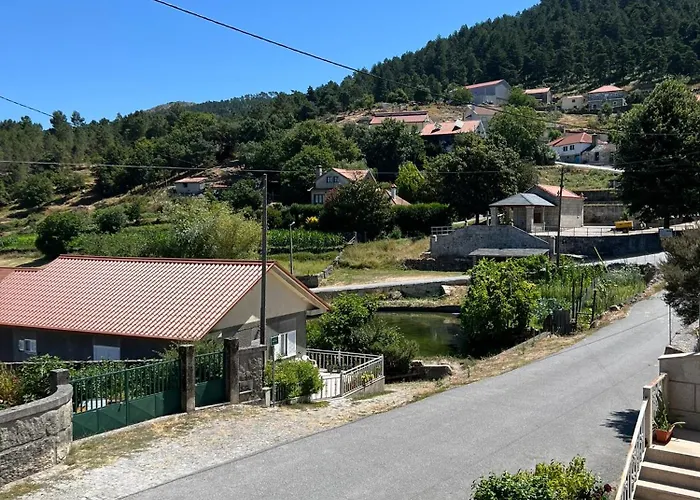 ゲストハウス Familiar Do Januario