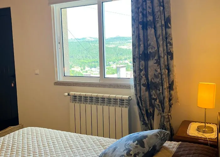 Familiar Do Januario ゲストハウス Bilhó