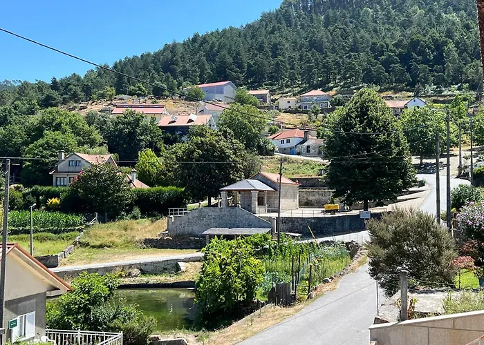 בית הארחה Familiar Do Januario 3*